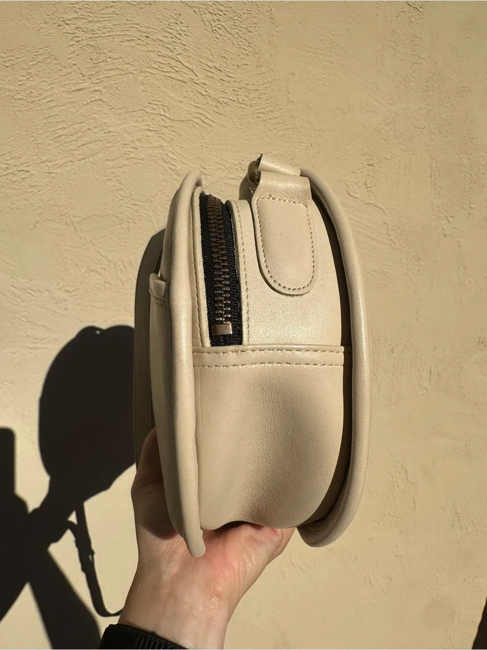 Vintage Coach Chester 9901